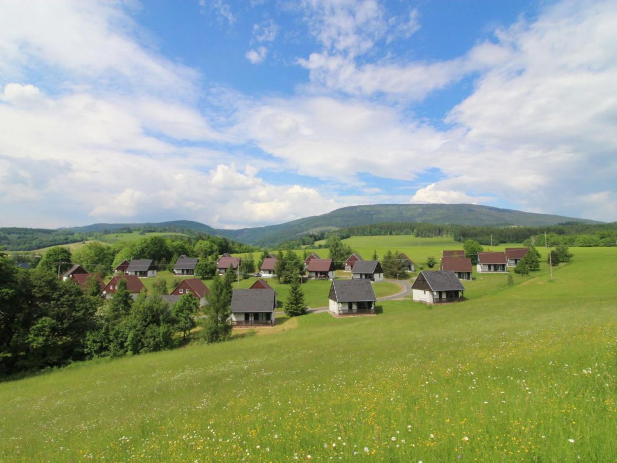 Holiday Home Holiday Hill 47 By Interhome Cista  Exteriör bild